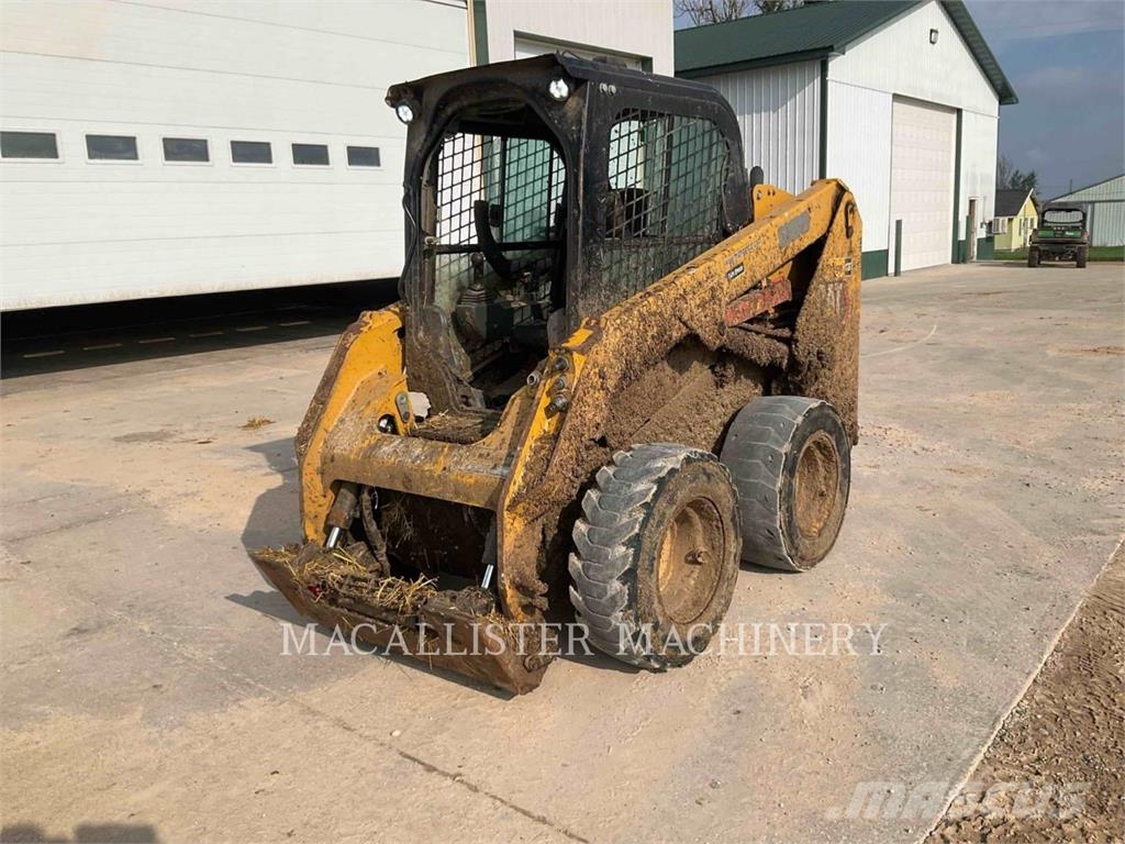 CAT 236D3 Skid steer mini nakladalci