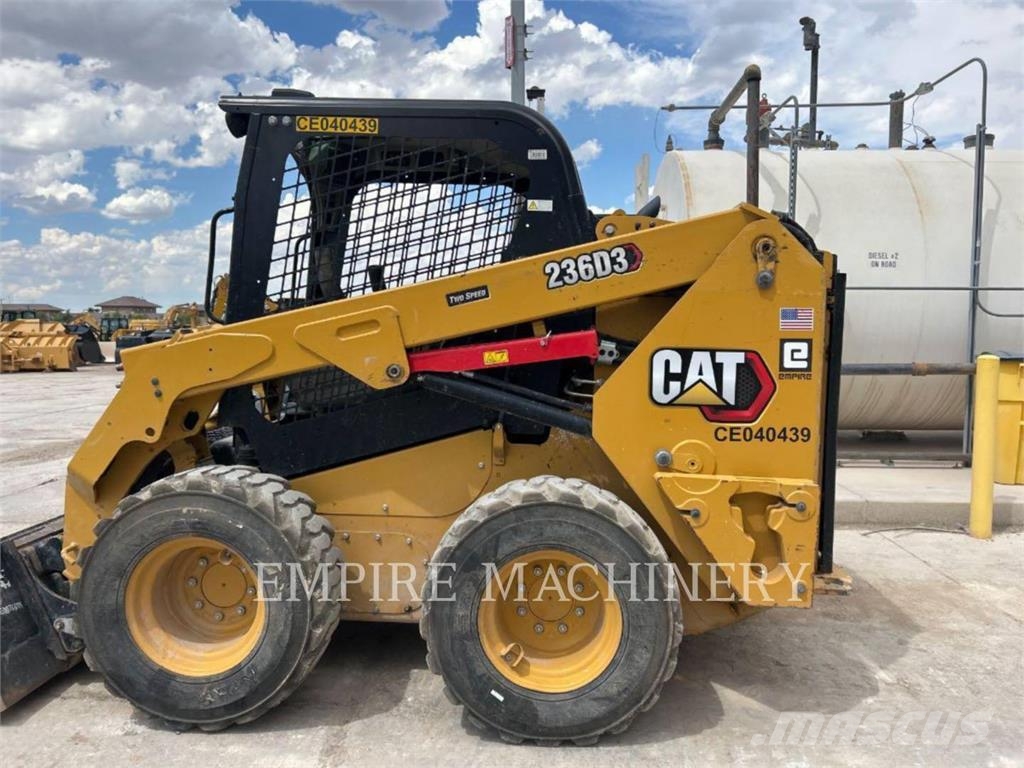 CAT 236D3 Skid steer loaders