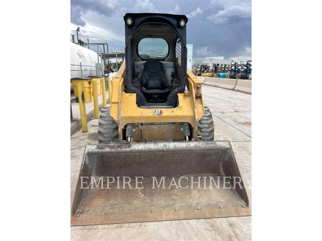 CAT 236D3 Skid steer loaders
