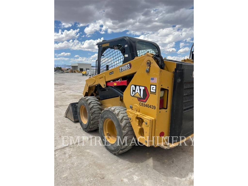 CAT 236D3 Skid steer loaders