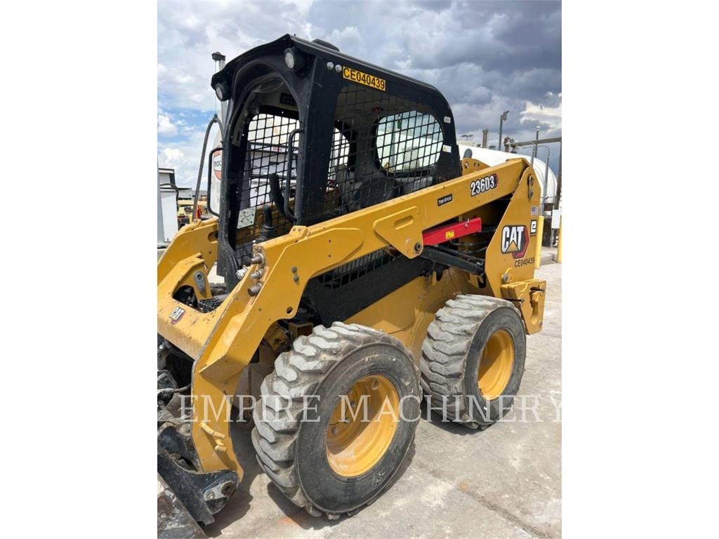 CAT 236D3 Skid steer loaders