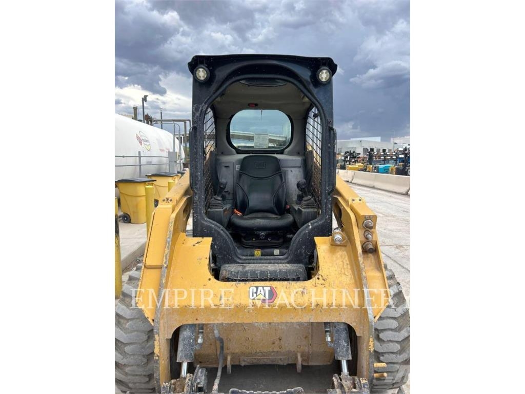 CAT 236D3 Skid steer loaders