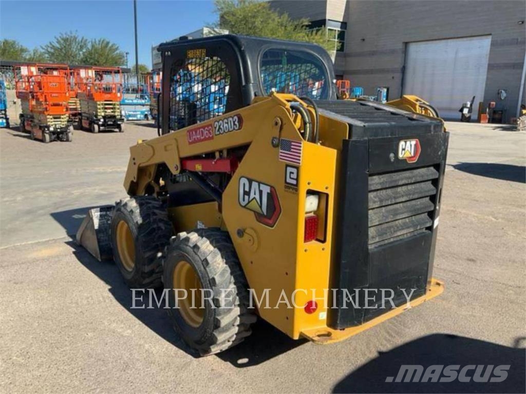 CAT 236D3 Minilæsser - skridstyret