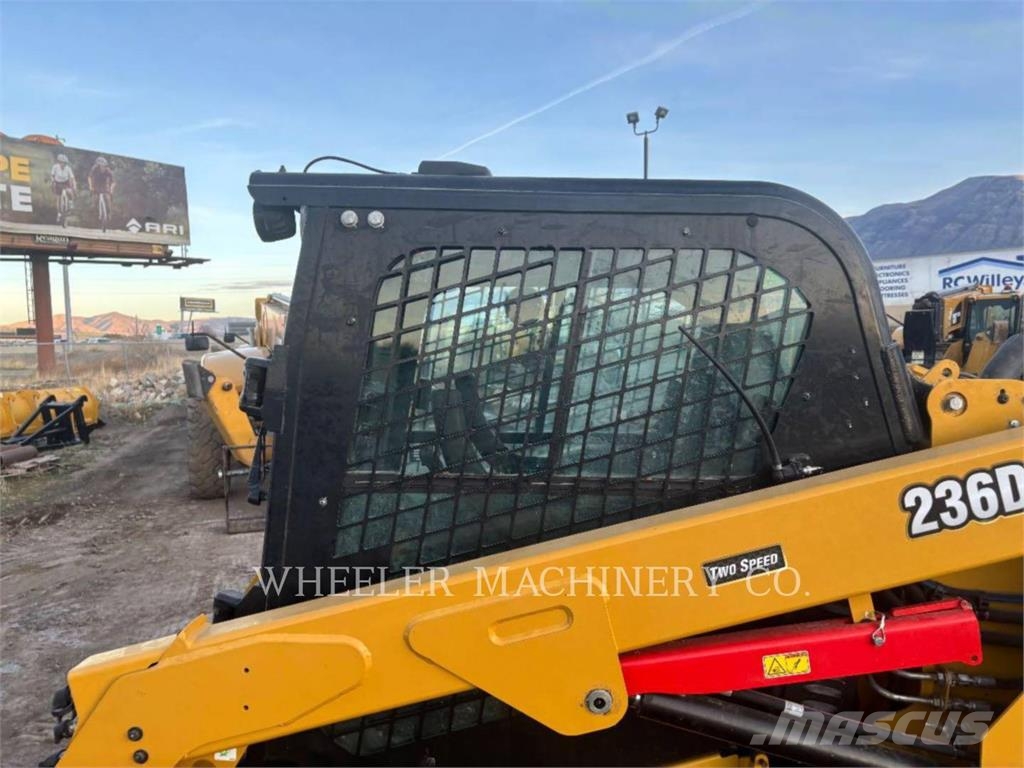 CAT 236D3 C3H2 Ładowarki burtowe