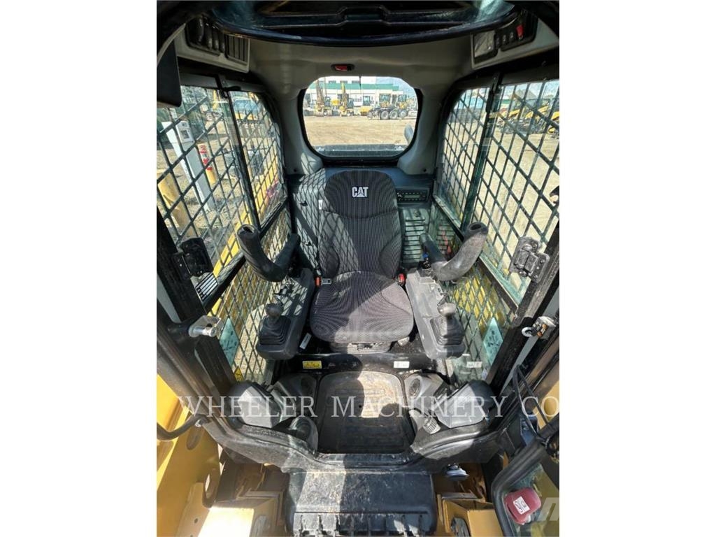 CAT 236D3 C3H2 Skid steer loaders