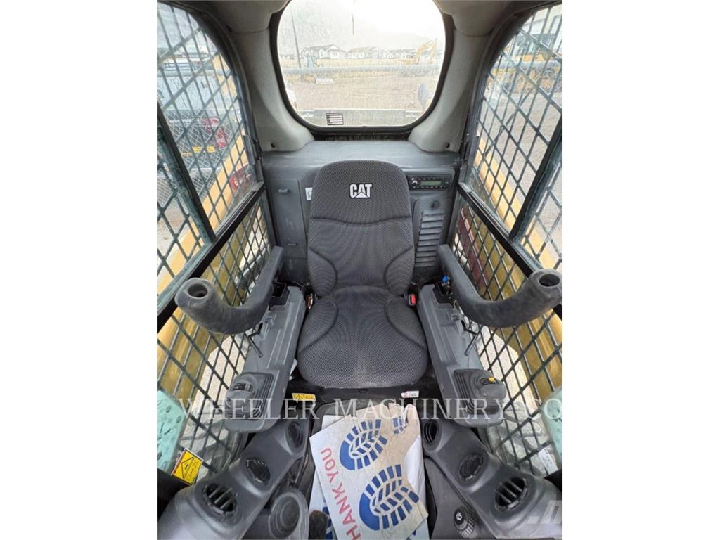 CAT 236D3 C3H2 Skid steer loaders