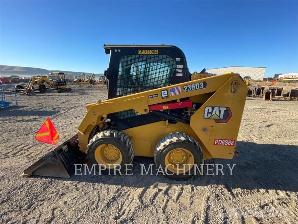 CAT 236D3 CA Міні-навантажувачі