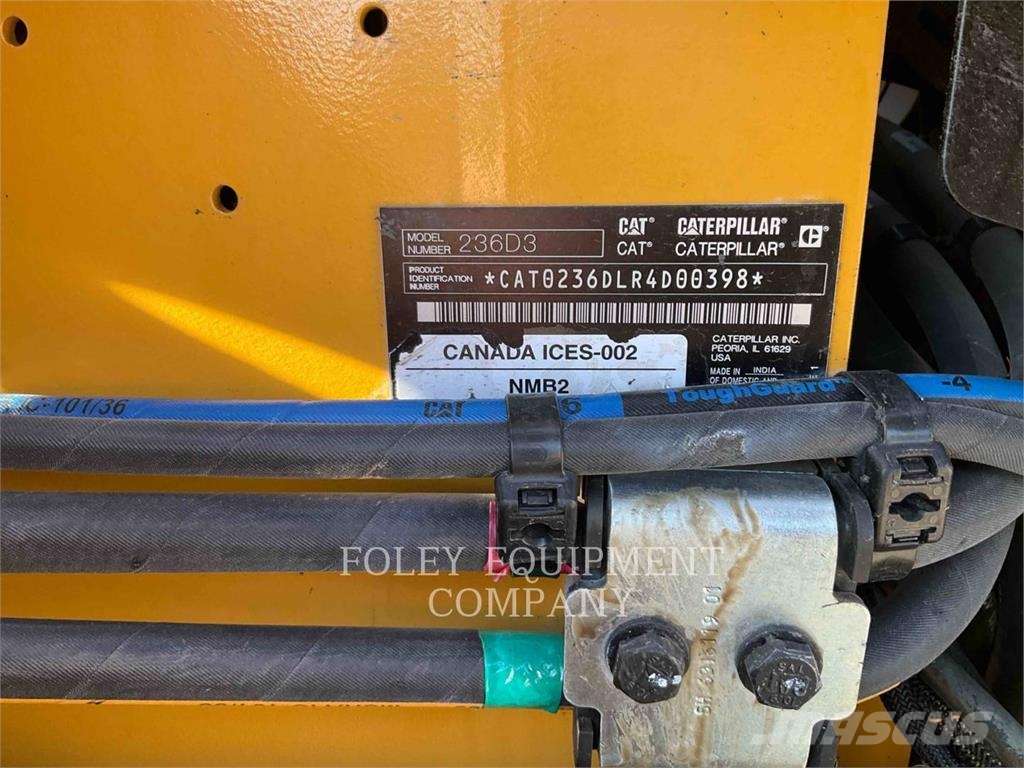 CAT 236D3STD1C Φορτωτάκια