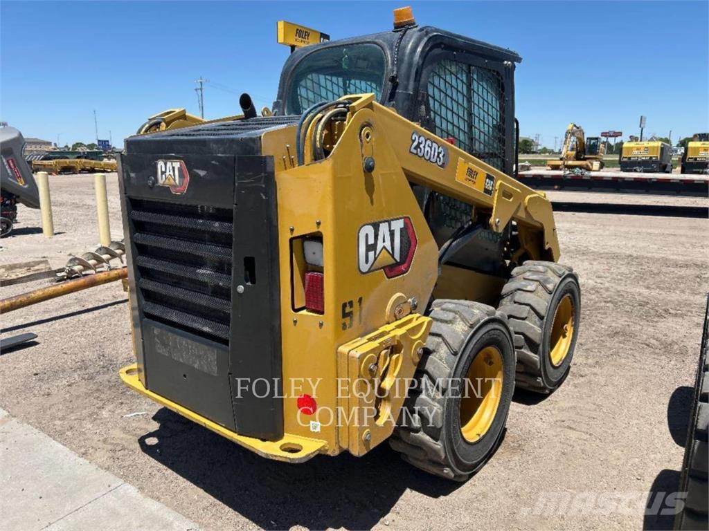 CAT 236D3STD1C Skid steer mini nakladalci