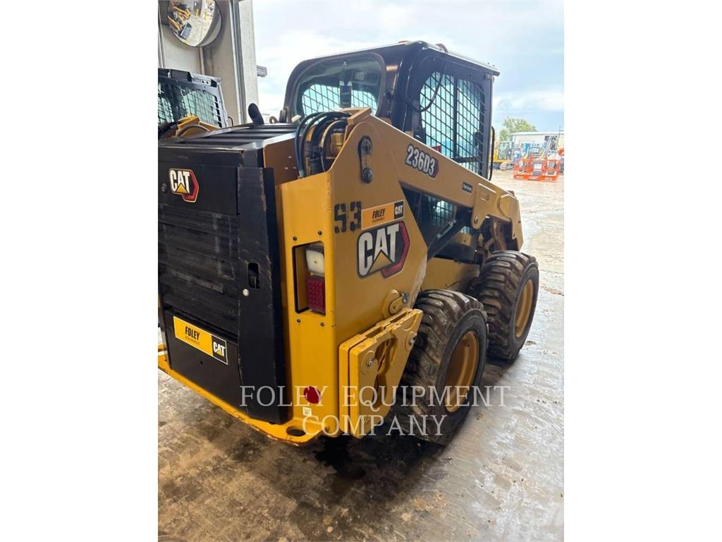 CAT 236D3STD2C Mini Pale Gommate