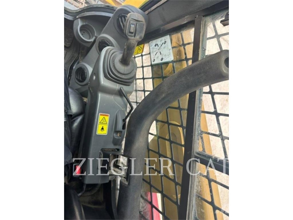 CAT 239D Rupsladers