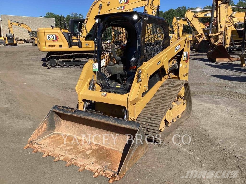CAT 239D3 لوادر انزلاقية التوجيه