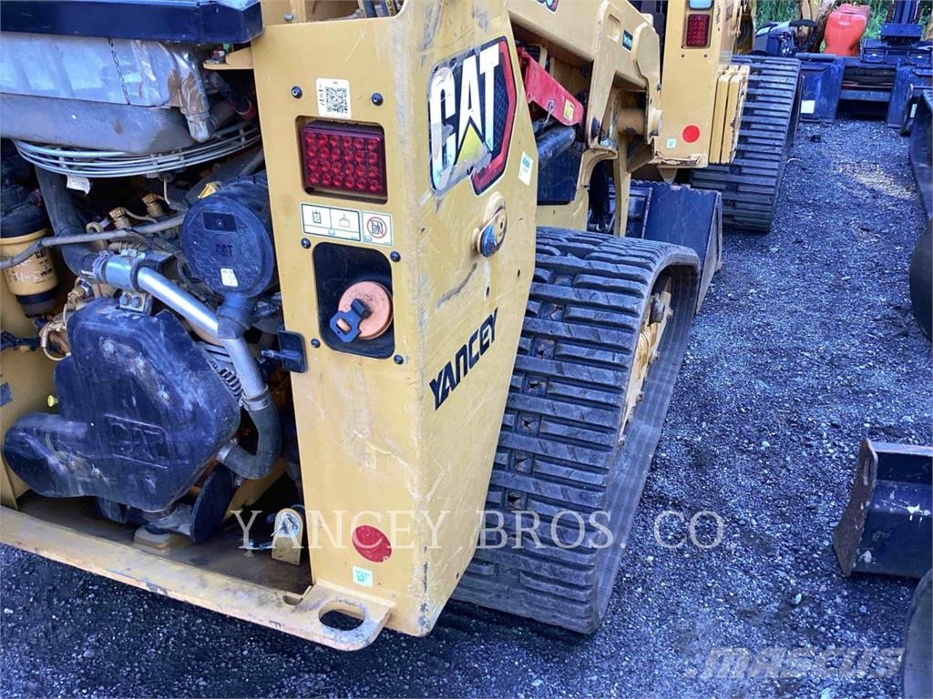 CAT 239D3 لوادر انزلاقية التوجيه
