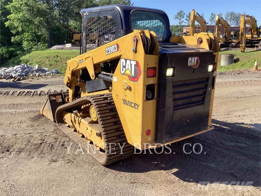 CAT 239D3 لوادر انزلاقية التوجيه