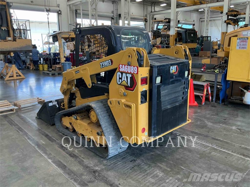 CAT 239D3 Chargeuse compacte