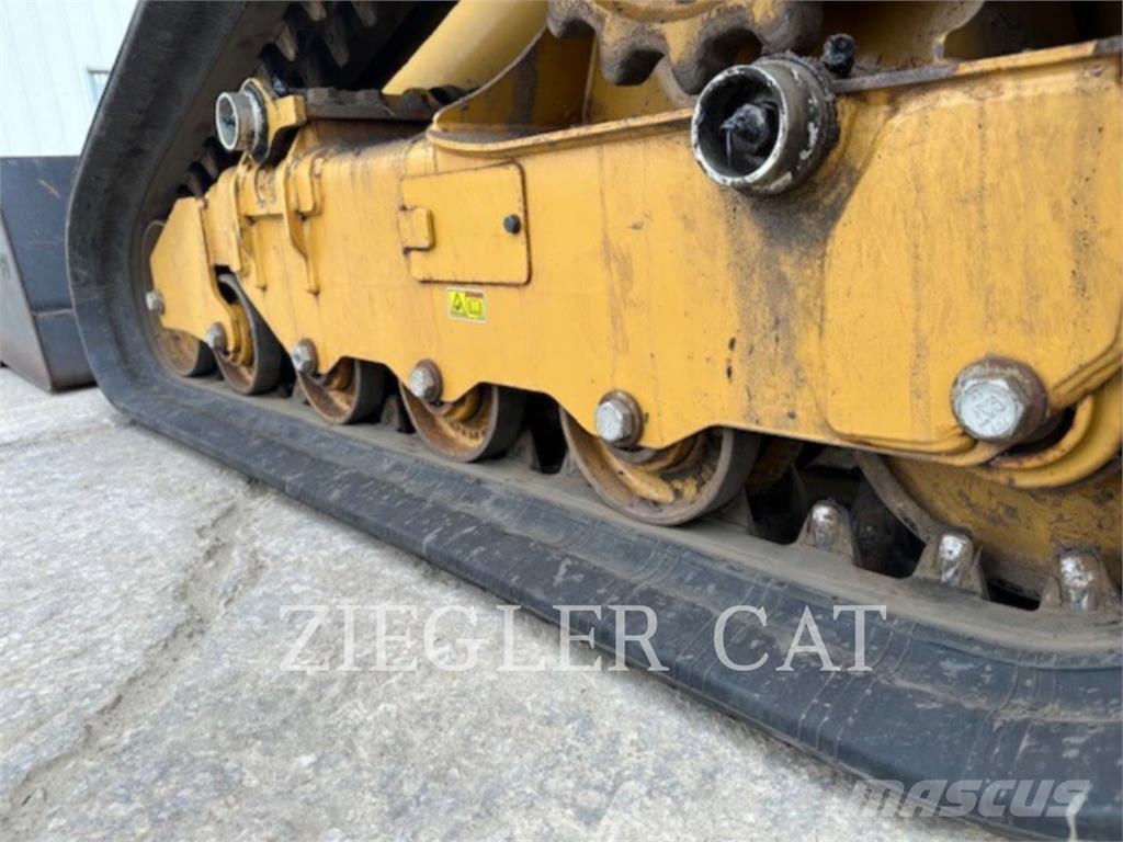 CAT 239D3 Roomiklaadurid