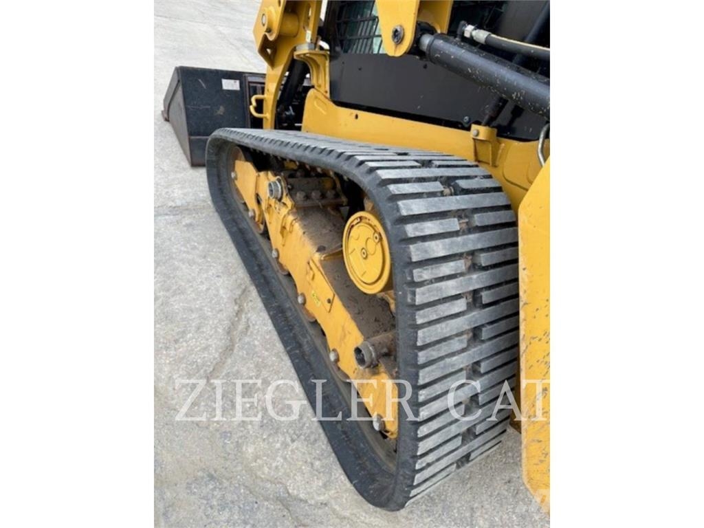 CAT 239D3 Roomiklaadurid