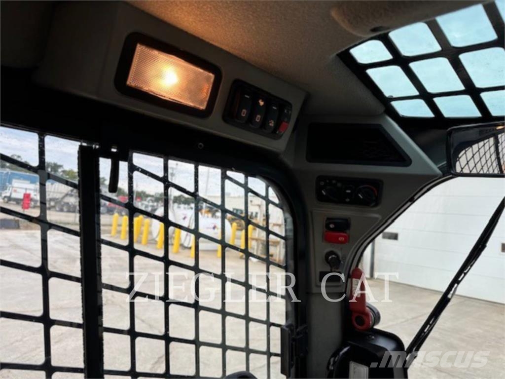 CAT 239D3 Roomiklaadurid