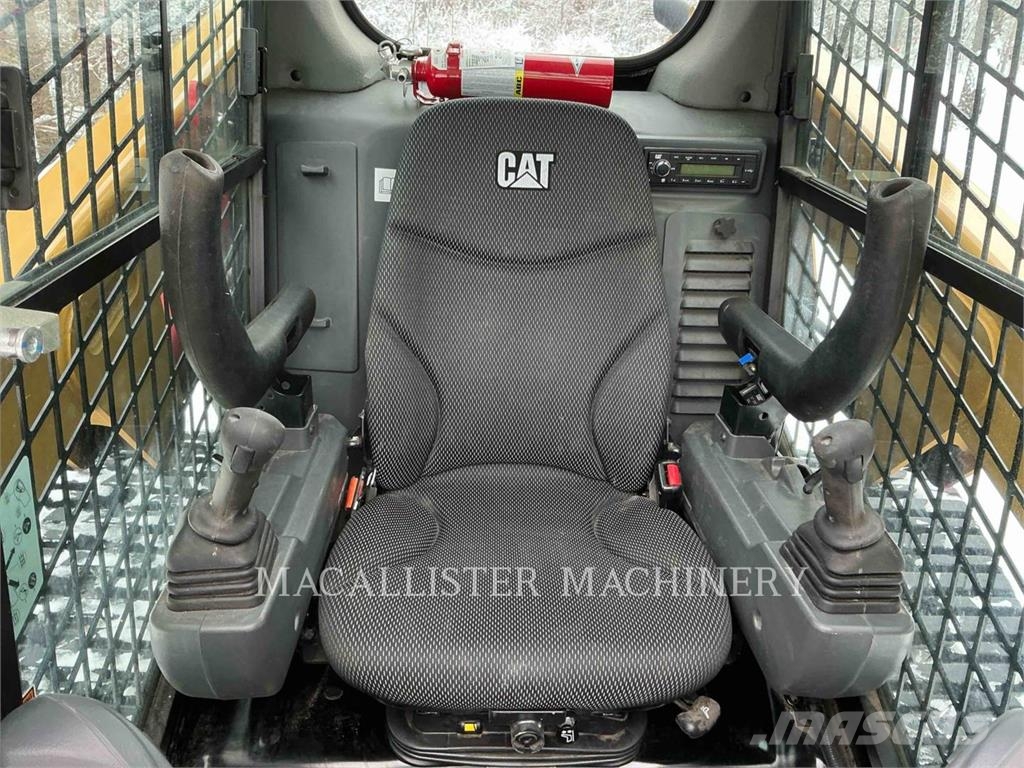 CAT 239D3 Larvebåndslæssere