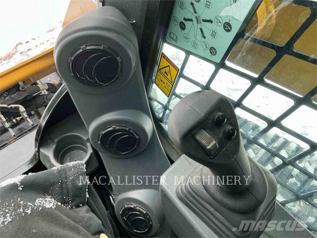 CAT 239D3 Larvebåndslæssere