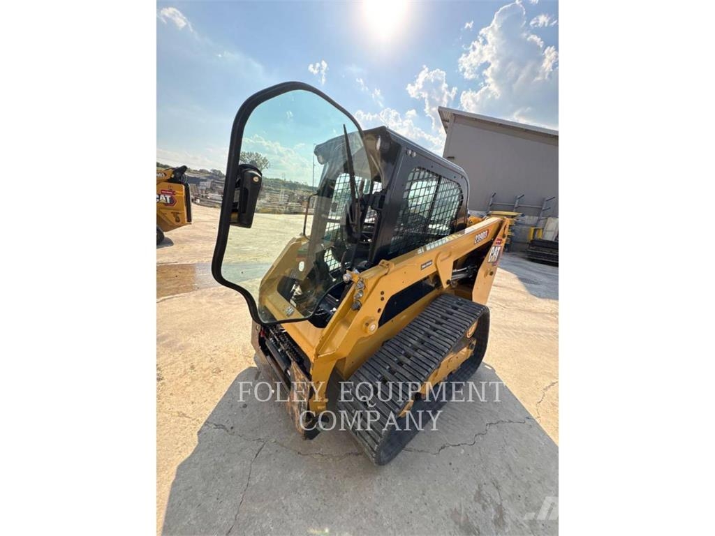 CAT 239D3STD2C لوادر انزلاقية التوجيه