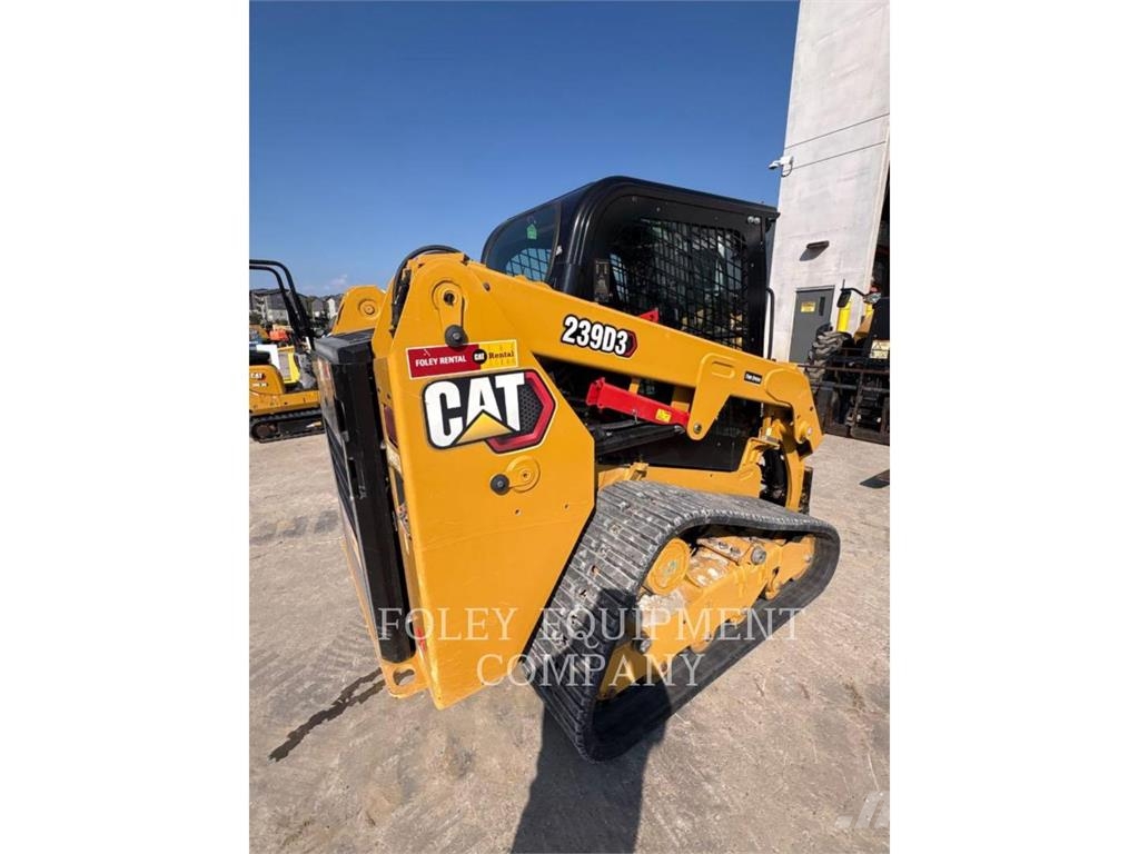 CAT 239D3STD2C لوادر انزلاقية التوجيه