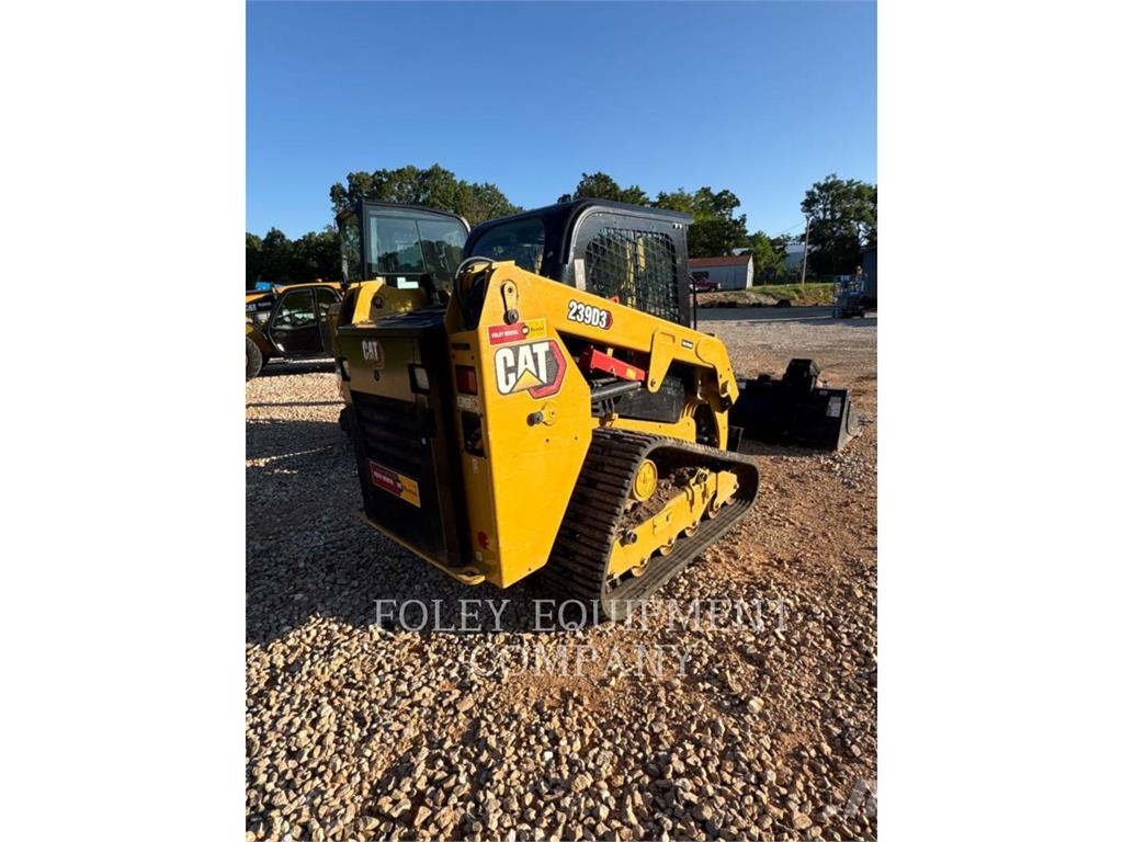 CAT 239D3STD2C لوادر انزلاقية التوجيه