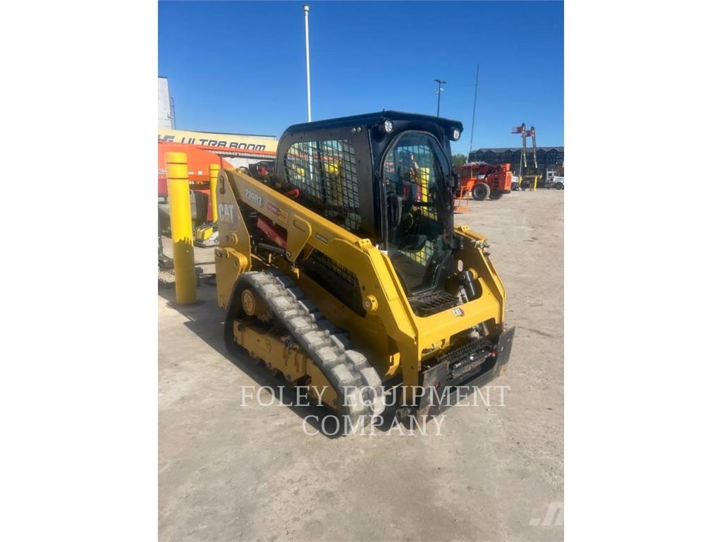 CAT 239D3STD2C لوادر انزلاقية التوجيه