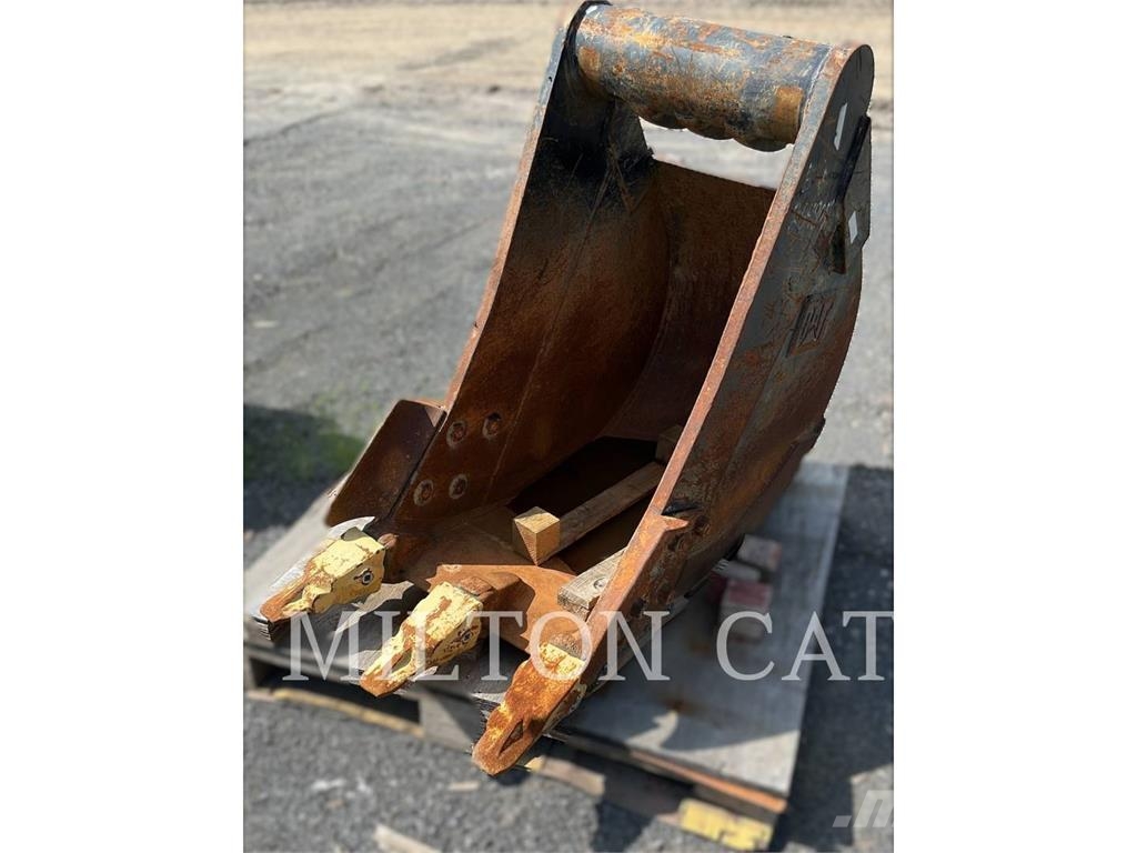 CAT 24 HD BUCKET, PIN LOCK Godet