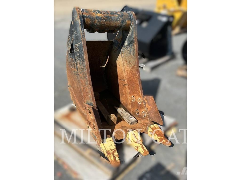 CAT 24 HD BUCKET, PIN LOCK Godet