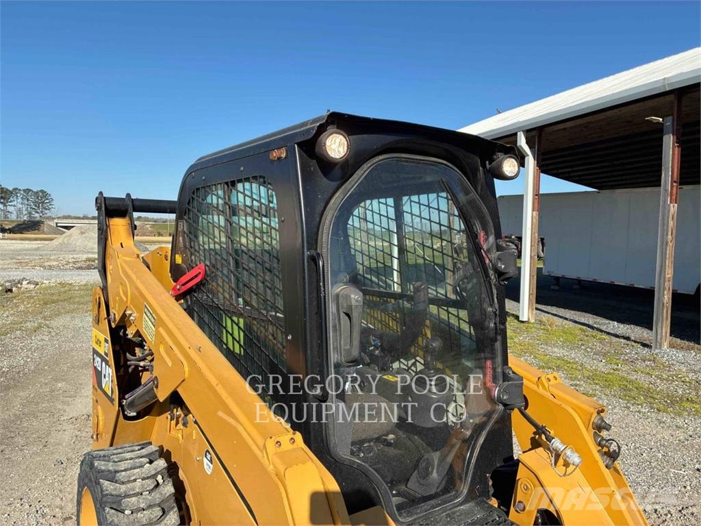 CAT 242D Φορτωτάκια