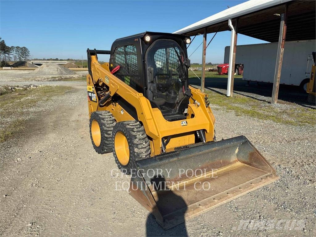 CAT 242D Φορτωτάκια