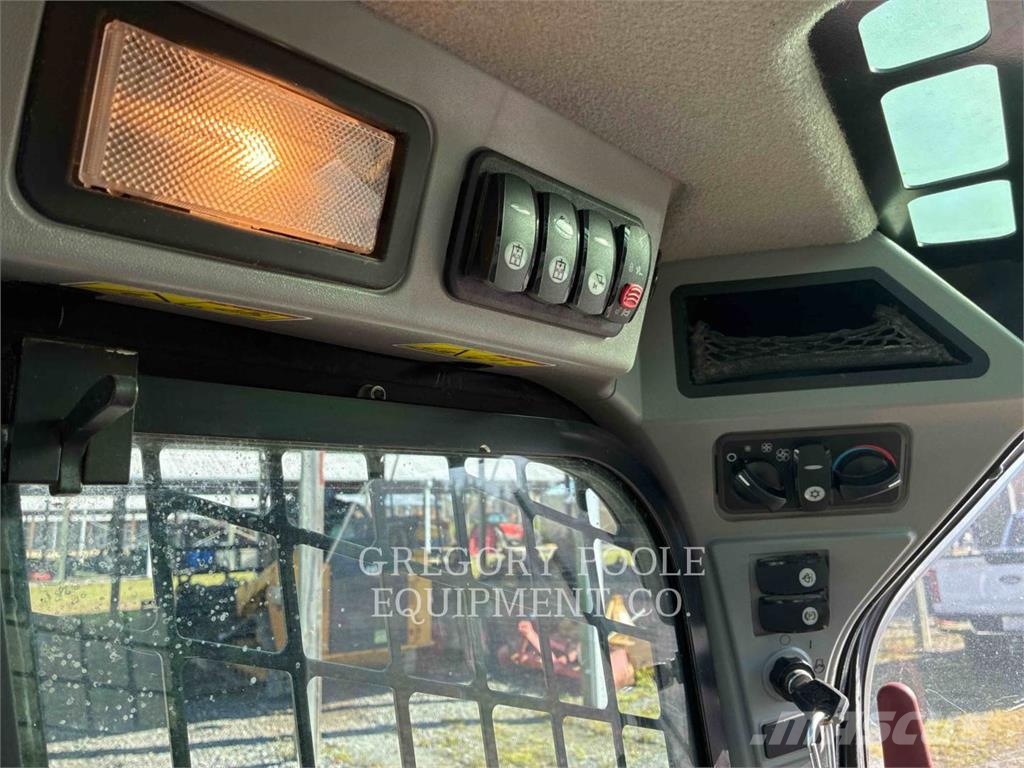 CAT 242D Φορτωτάκια