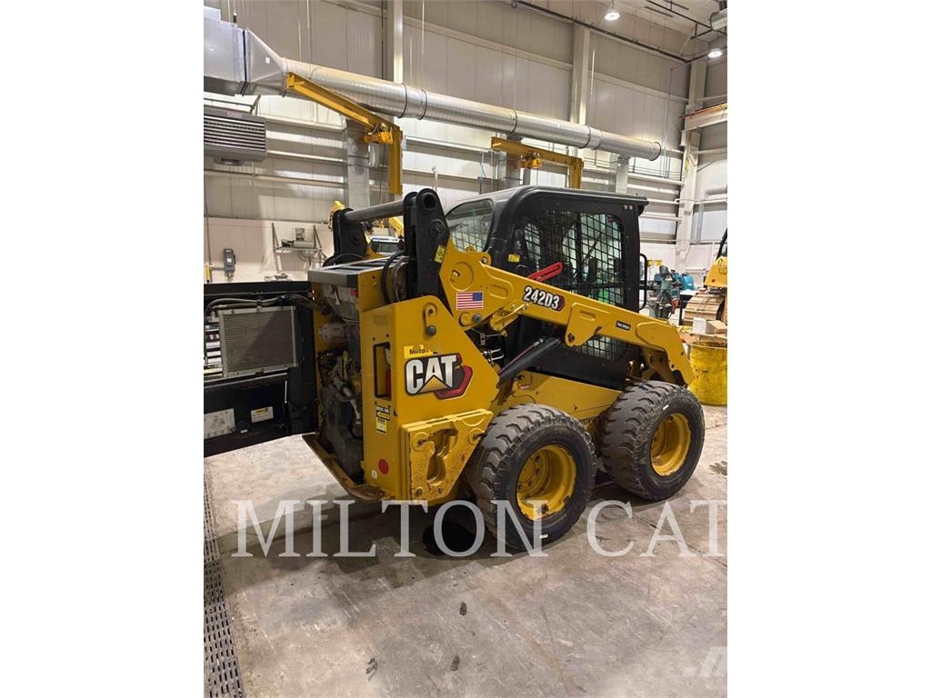 CAT 242D 3 Φορτωτάκια