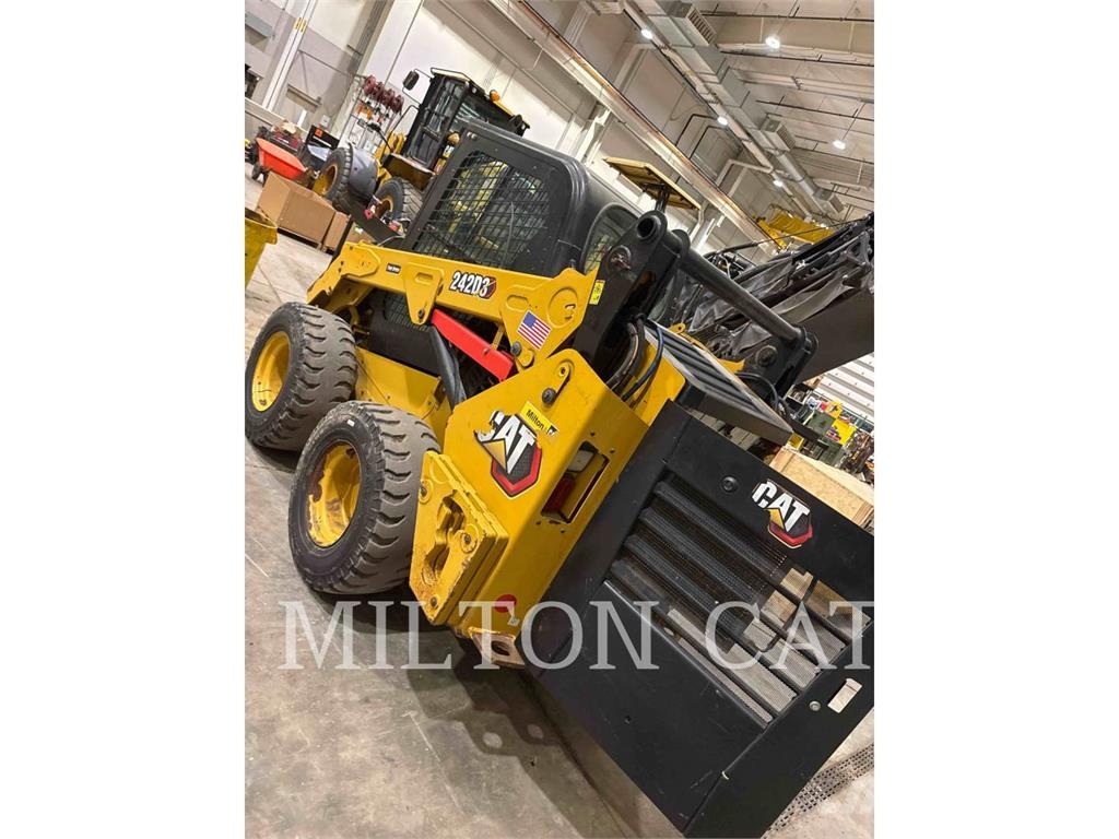 CAT 242D 3 Φορτωτάκια