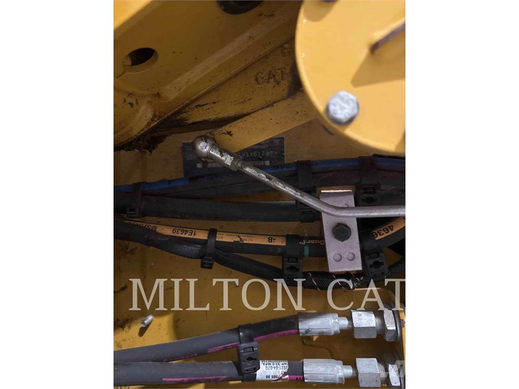 CAT 242D 3 Φορτωτάκια