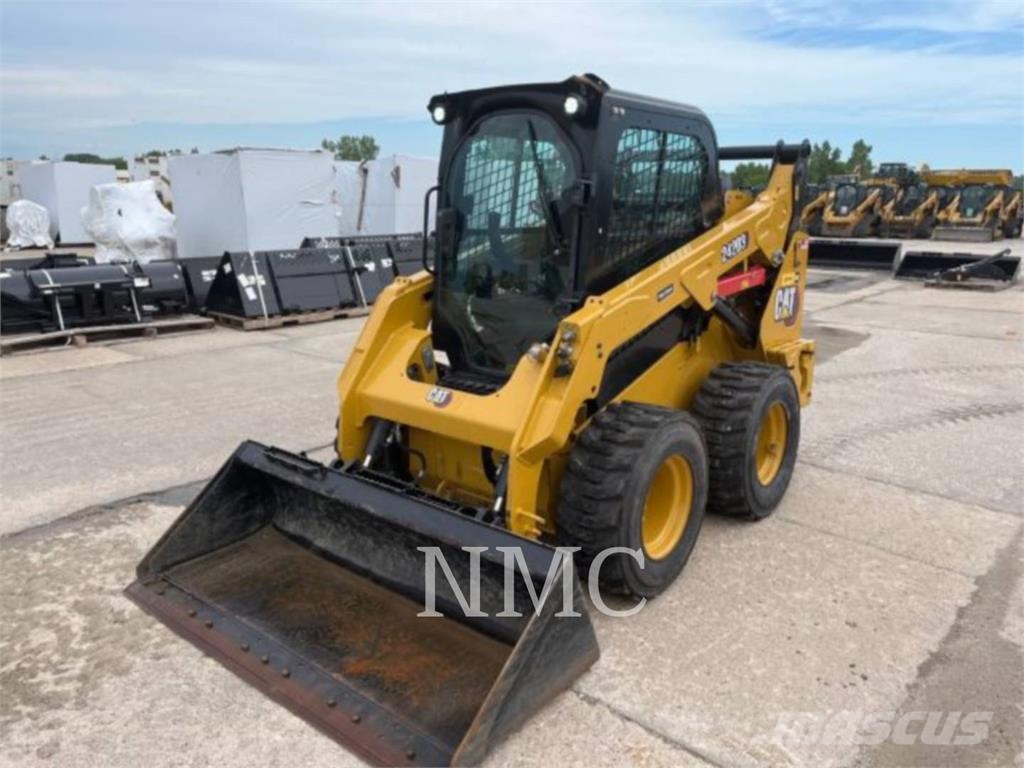 CAT 242D3 Φορτωτάκια