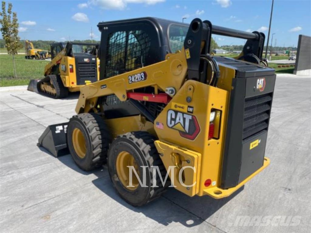 CAT 242D3 Φορτωτάκια