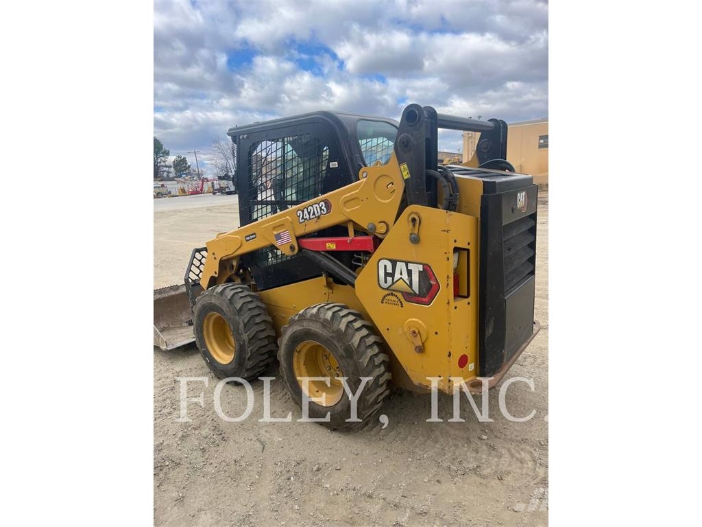 CAT 242D3 Skid steer loaders