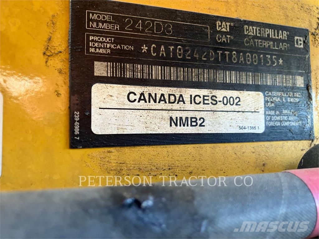 CAT 242D3 Φορτωτάκια