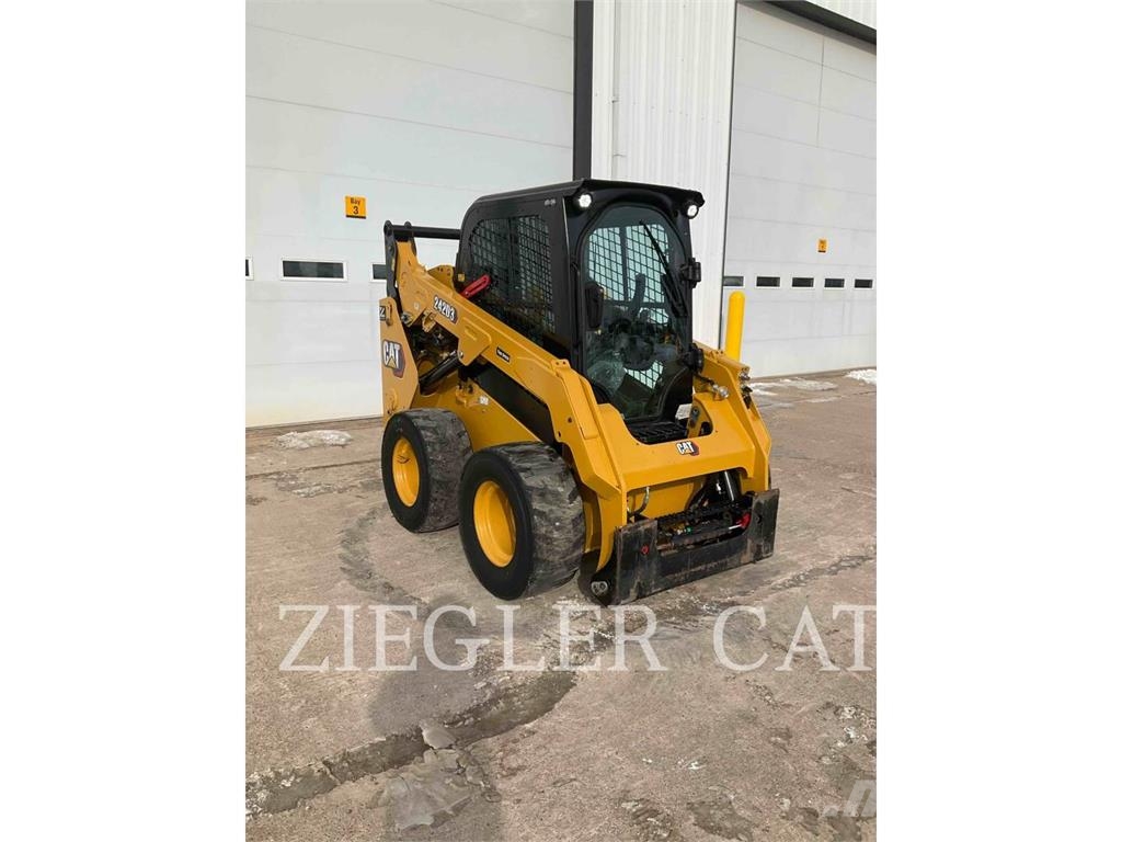 CAT 242D3 Φορτωτάκια