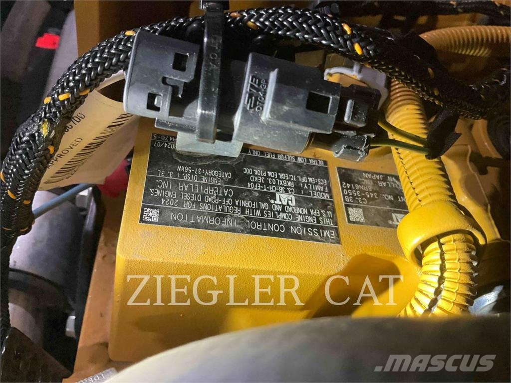 CAT 242D3 Φορτωτάκια