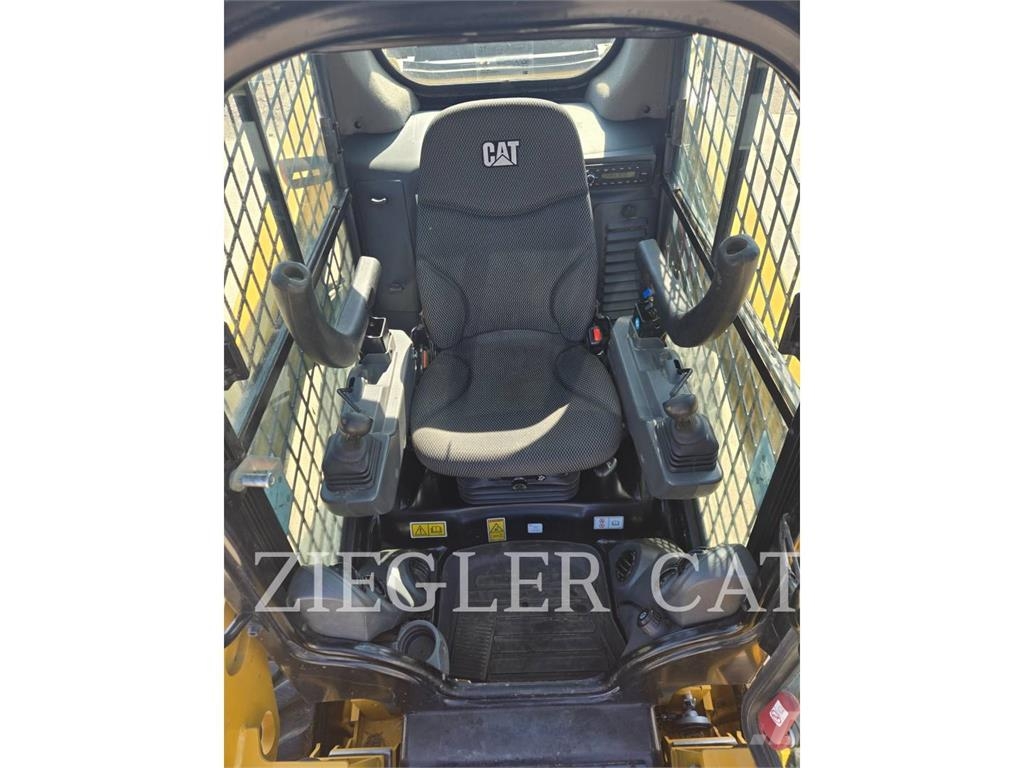 CAT 242D3 Φορτωτάκια