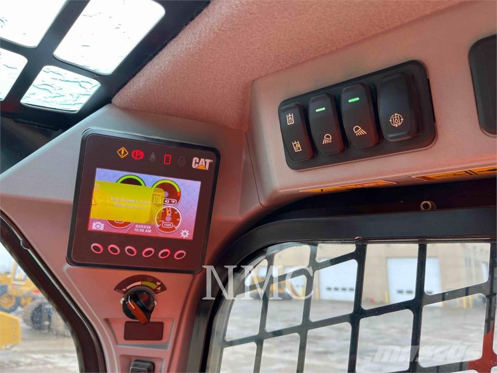CAT 242D3 Мини-погрузчики