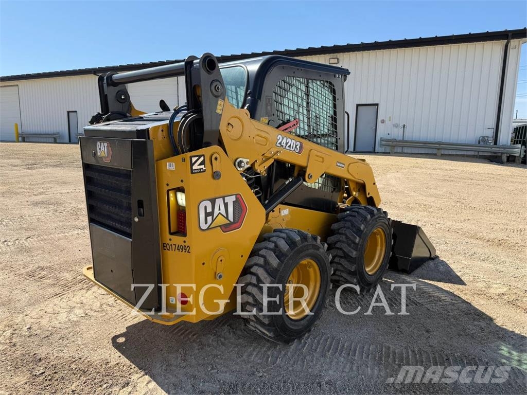 CAT 242D3 Φορτωτάκια