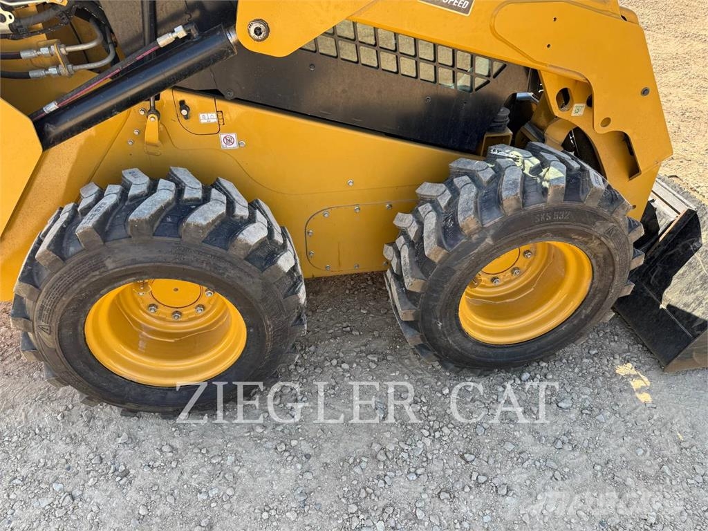 CAT 242D3 Φορτωτάκια
