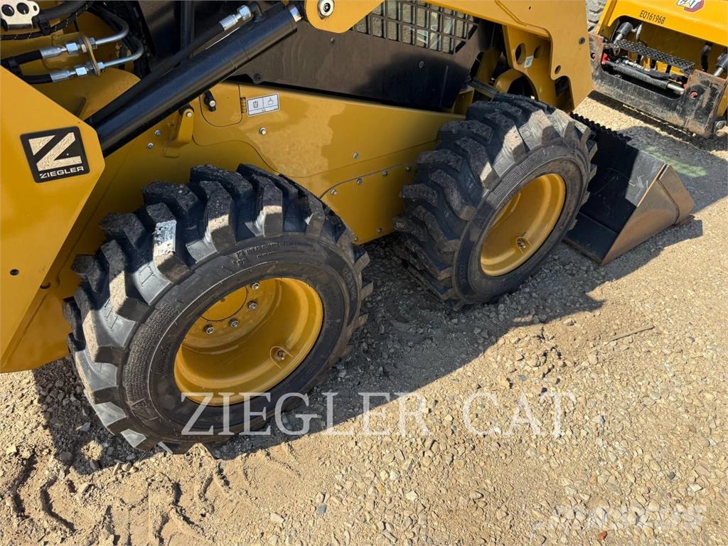 CAT 242D3 Φορτωτάκια