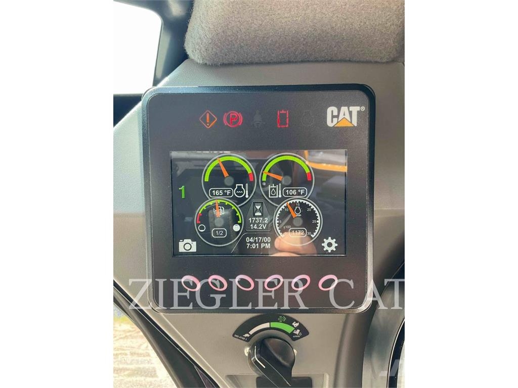 CAT 242D3 Minilæsser - skridstyret