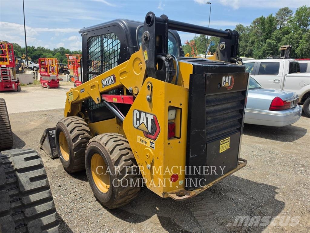 CAT 242D3 Φορτωτάκια