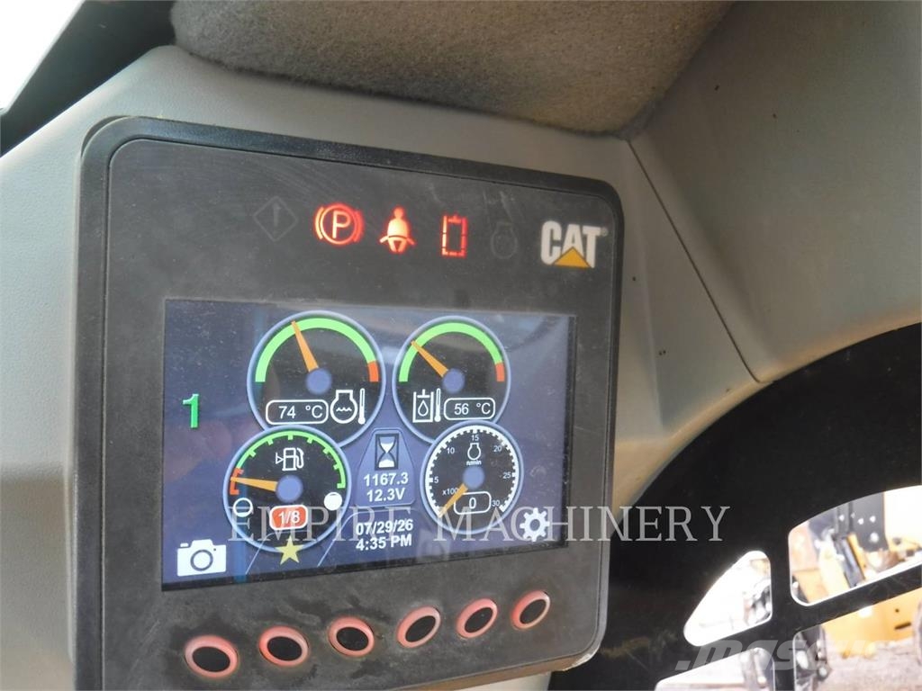 CAT 242D3 لوادر انزلاقية التوجيه